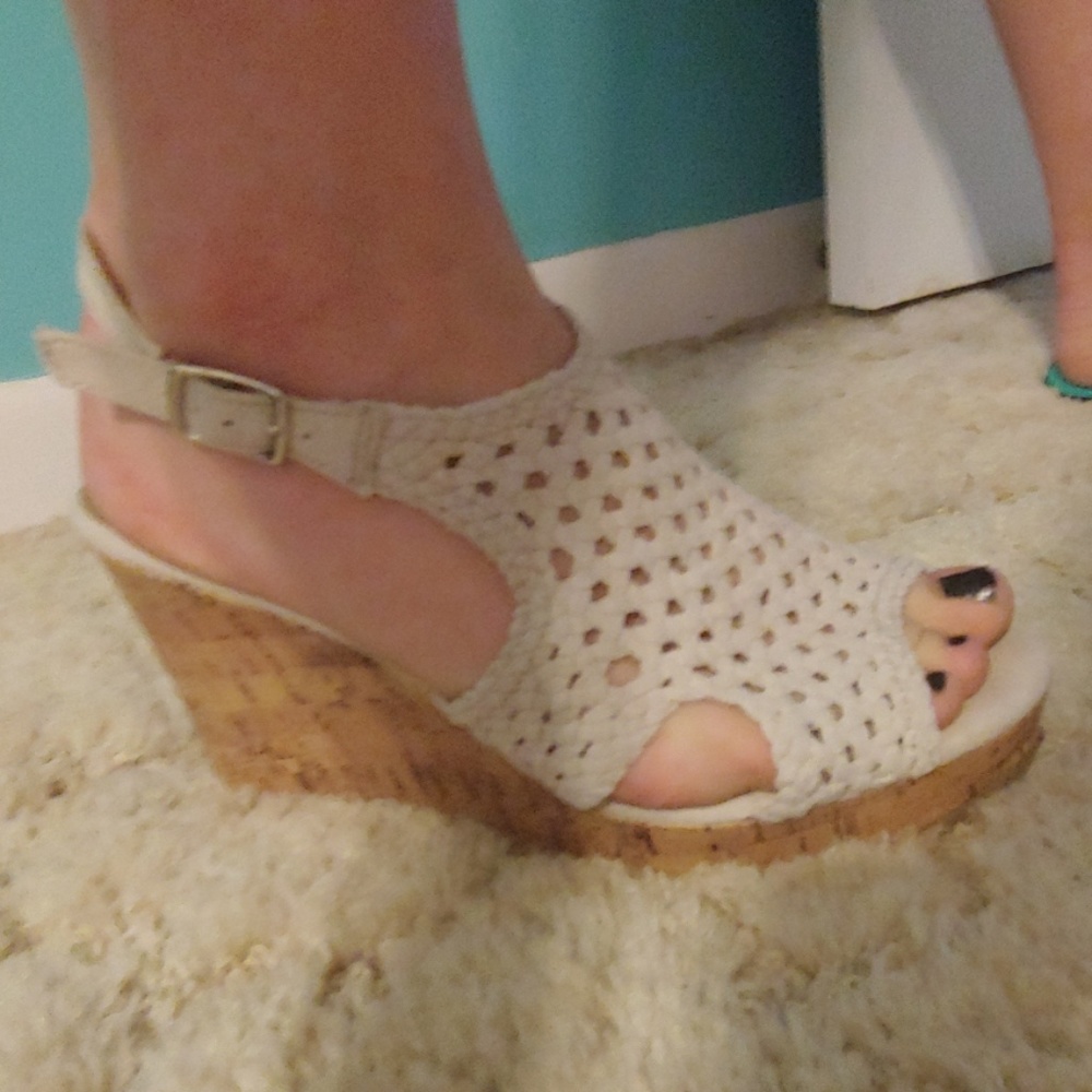 Super cute beige wedges size 9.5